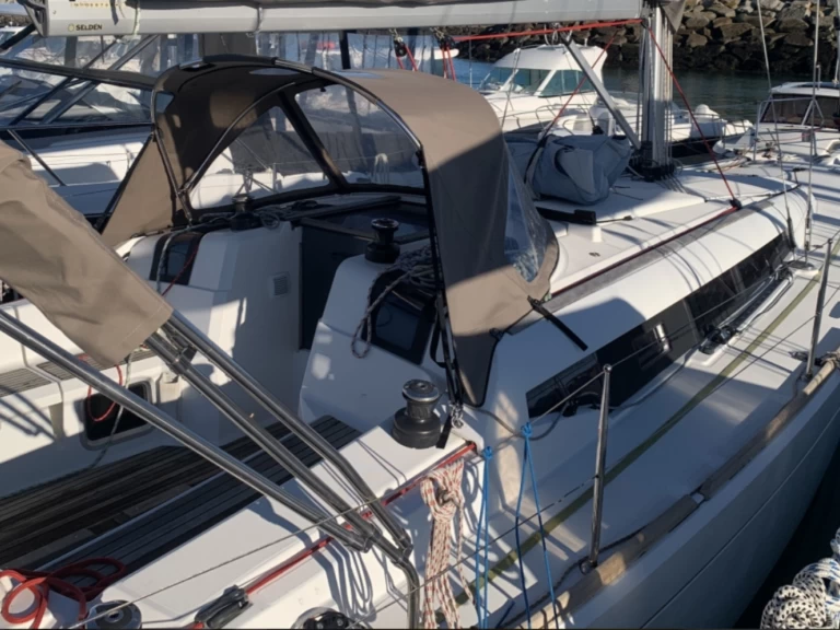 Boot mieten La Rochelle günstig Sun Odyssey 379 Dl