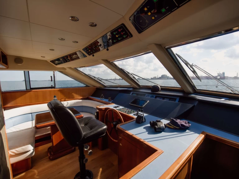 Vermietung Yacht Versilcraft mit Führerschein