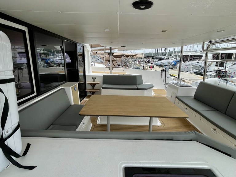 YachtCharter in Pirovac - Dufour Dufour Catamarans 48 Sail auf SamBoat