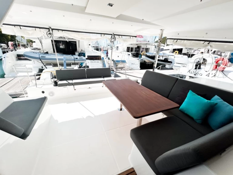 Vermietung Katamaran Fountaine Pajot mit Führerschein