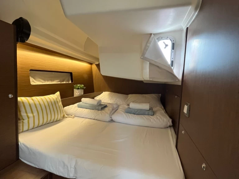 Boot mieten Pomer günstig Oceanis 40.1