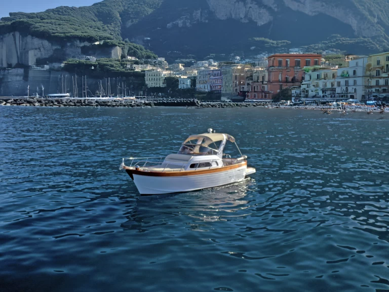 Motorboot mieten in Sorrent - Gozzo Libeccio 85 Sport
