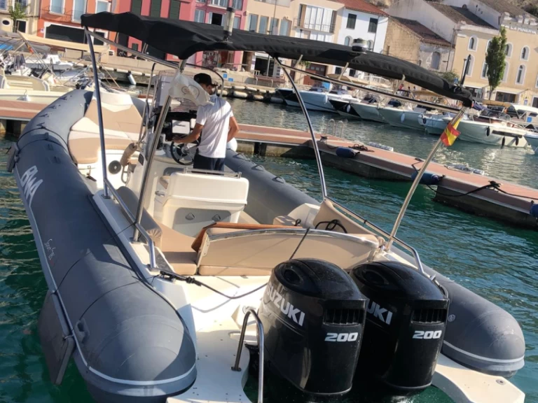 Schlauchboot mieten in Mahón zum besten Preis