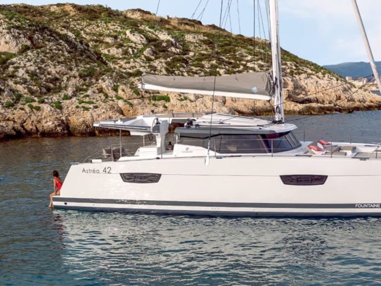Katamaran mieten in Kotor zum besten Preis