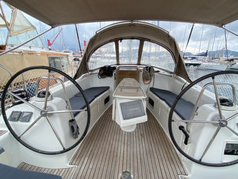 Bénéteau Oceanis 43 mieten Adaköy