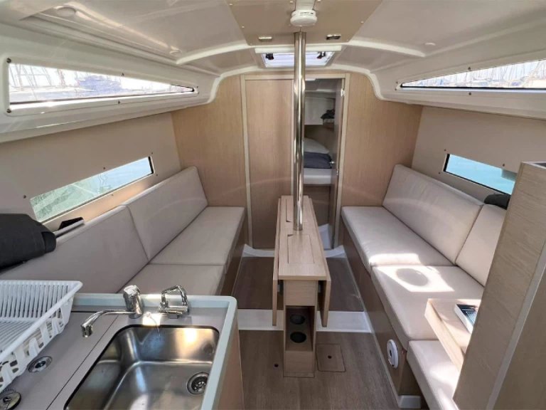 YachtCharter in Bandol - 4 OCEANIS 30.1 - JE (2D/0C/0P) auf SamBoat