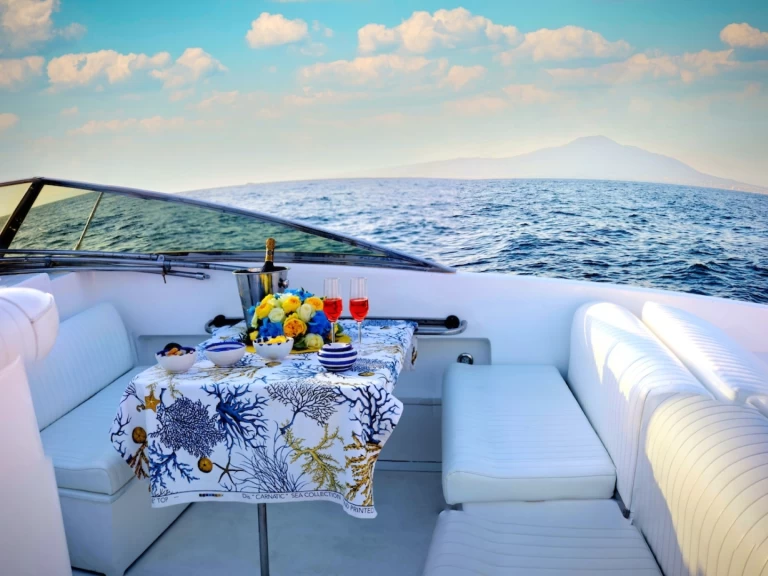 Itama Itama 38 mieten Saint-Tropez