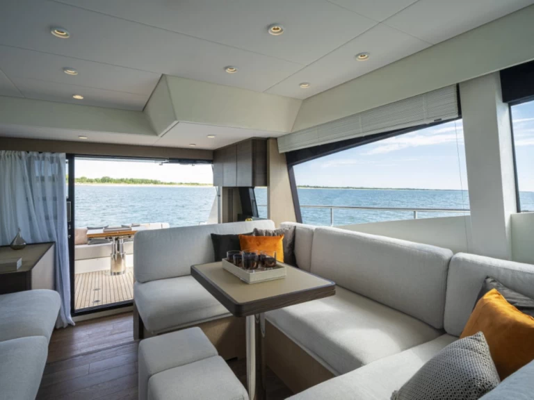 Vermietung Yacht Ferretti mit Führerschein