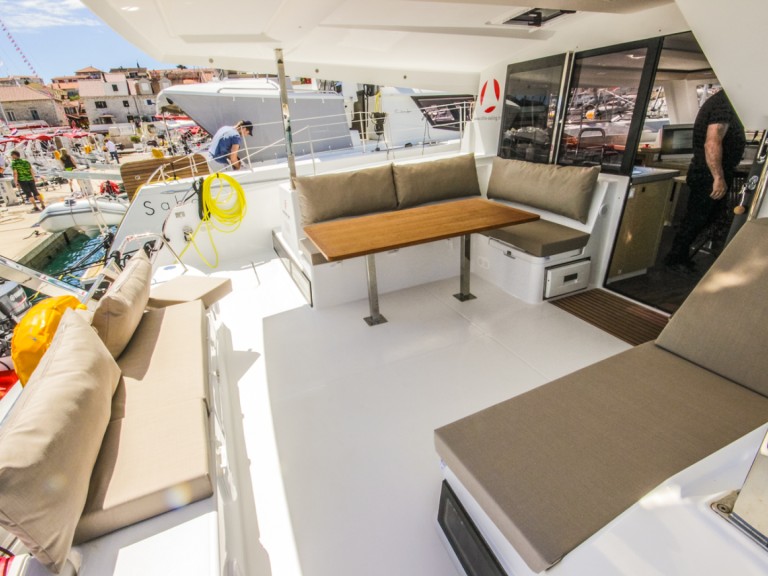 Katamaran mieten in Marina (City) - Fountaine Pajot Lucia 40
