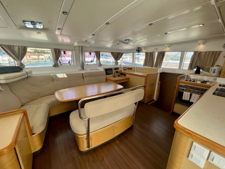 Bootsverleih Lagoon Lagoon 440 Marina (City) Samboat