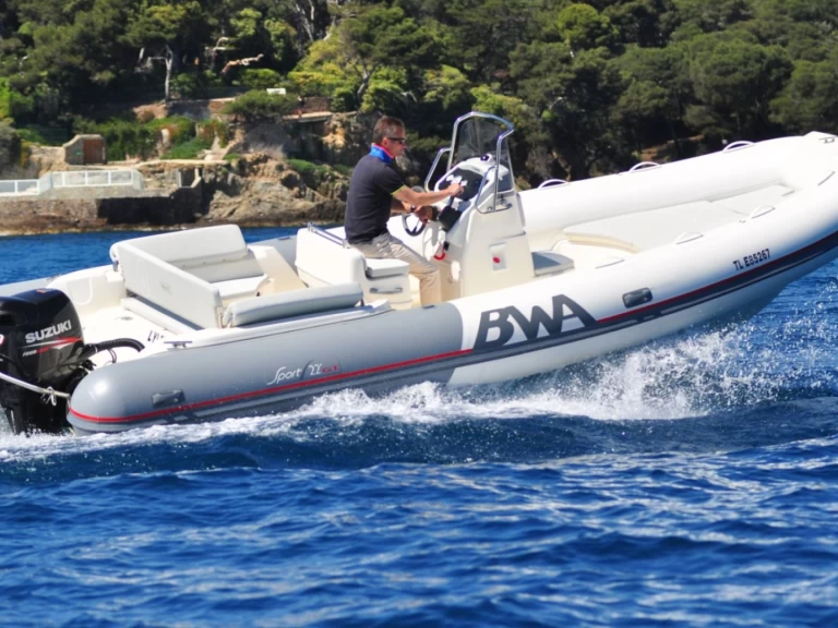 Bwa Sport 22 GTO mieten Hyères