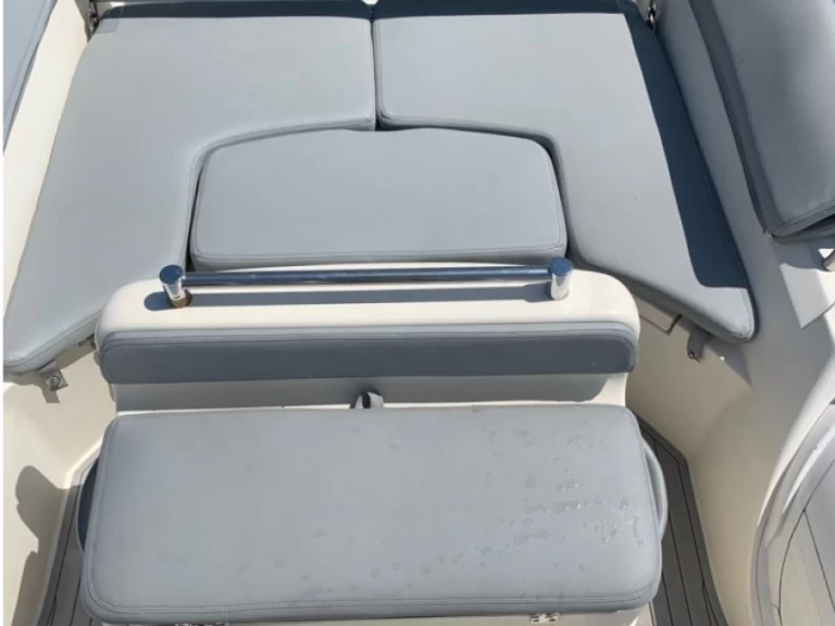 Ein Bwa Sport 22 GTO mieten in Hyères