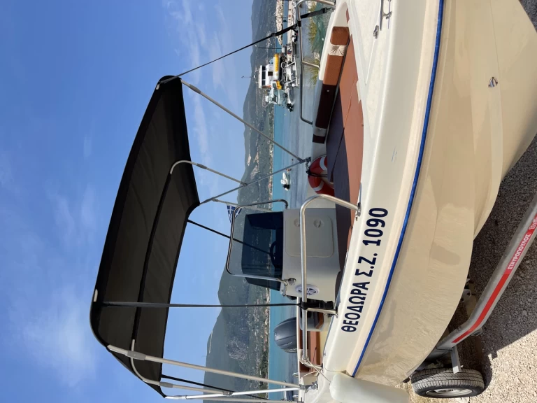 Ein Poseidon Bluewater 480 mieten in Zakynthos