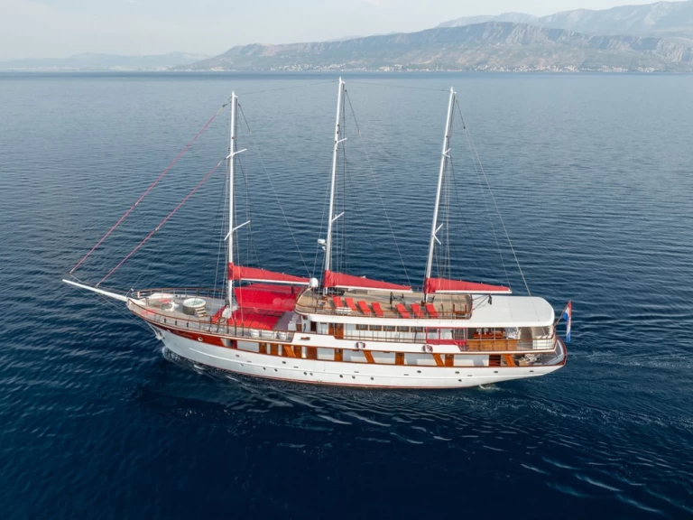 Segelboot mieten in Split - Custom Made Barbara