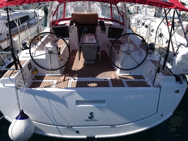 Segelboot mit oder ohne Skipper Bénéteau mieten in Komolac