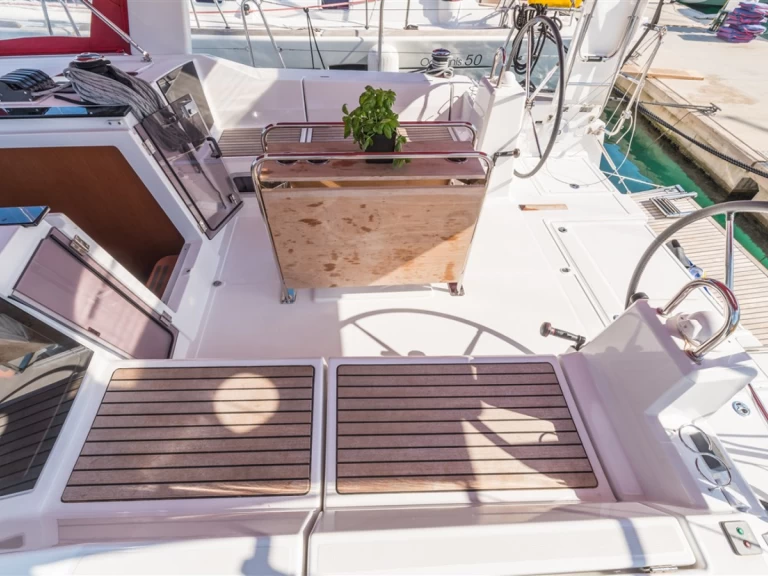 Ein Bénéteau Oceanis 41.1 mieten in Split
