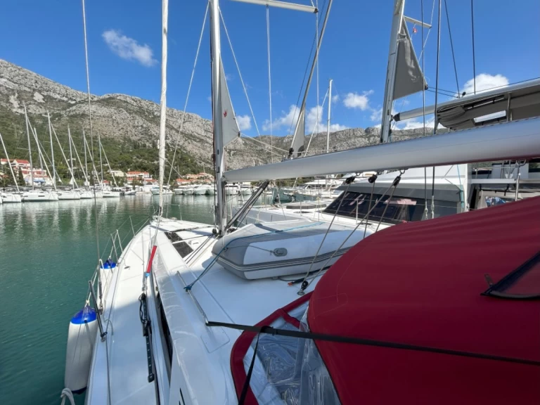 Ein Bénéteau Oceanis 46.1 mieten in Split