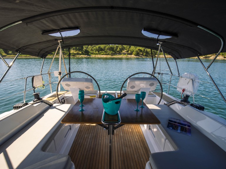 Hanse Hanse 458 mieten Šibenik