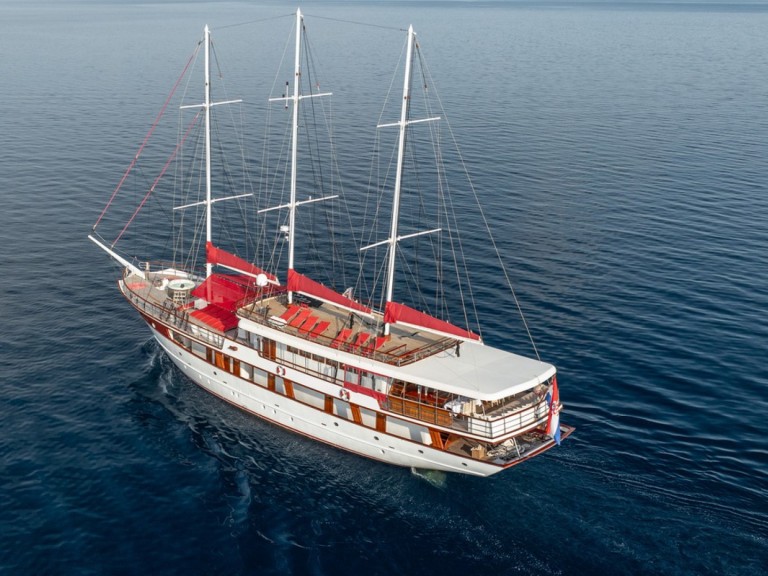 Custom Made Barbara mieten Split