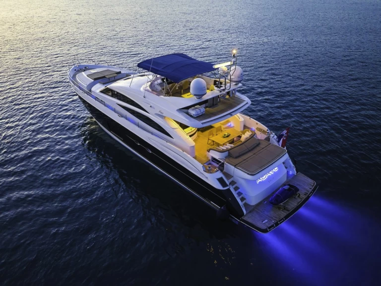 Ein Princess Princess V85 mieten in Kaštela