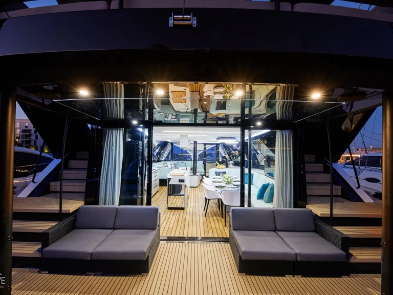 Ein Wave Catamarans Wave 50 - 5 cab. mieten in Olbia