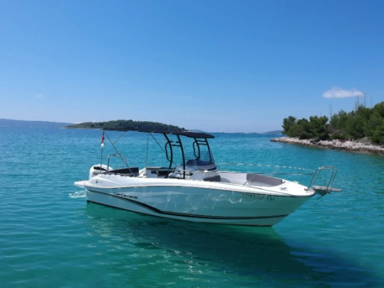 Motorboot mieten in Trogir zum besten Preis