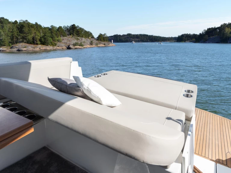 Vermietung Motorboot Grandezza mit Führerschein