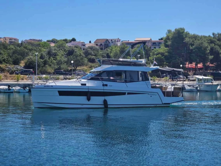 Ein Odysseya Yachts Platinum 40 mieten in Murter-Kornati