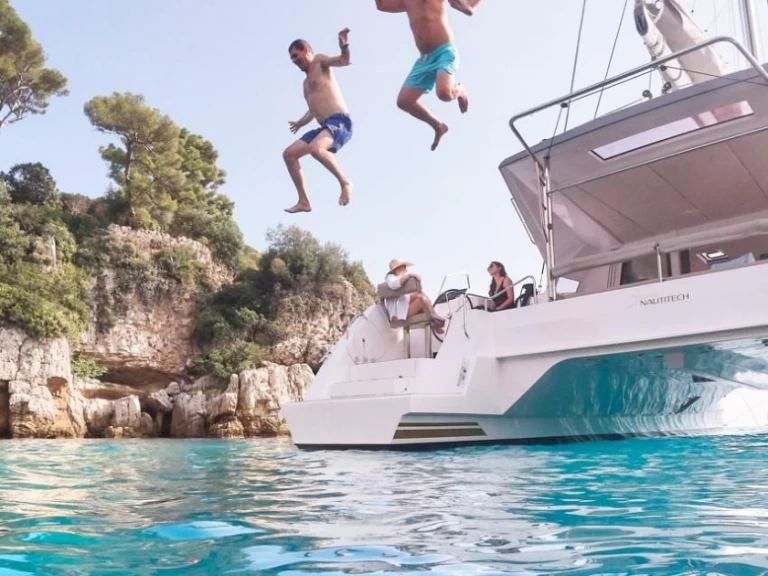 Katamaran mieten in Ornós zum besten Preis