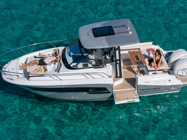 YachtCharter in Empuriabrava - Jeanneau Cap Camarat 9.0 WA auf SamBoat