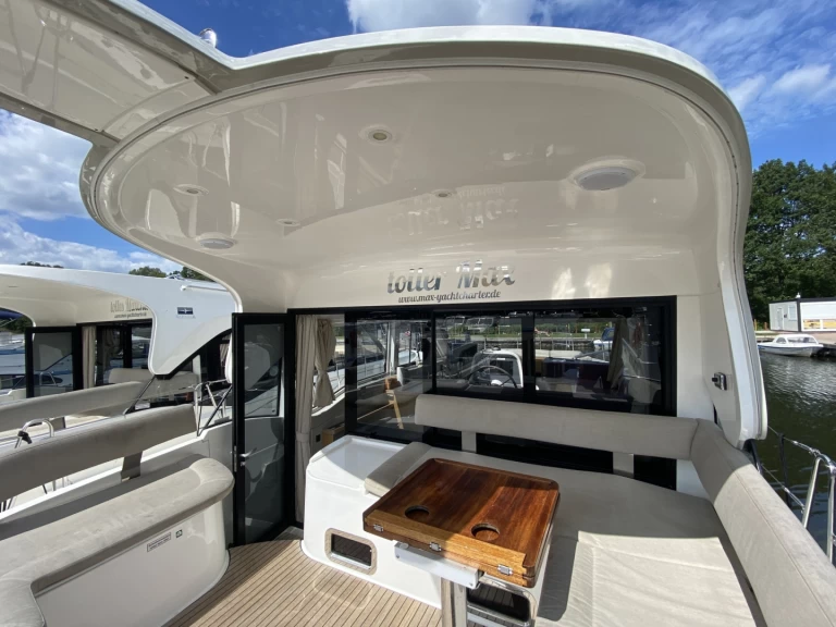 Bavaria E40 Sedan mieten Rheinsberg