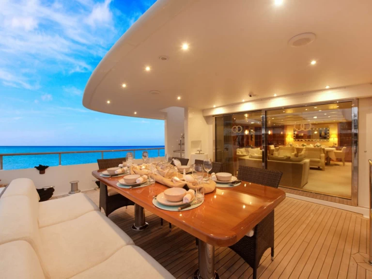 Ein Moonen BELUGA mieten in Cairns