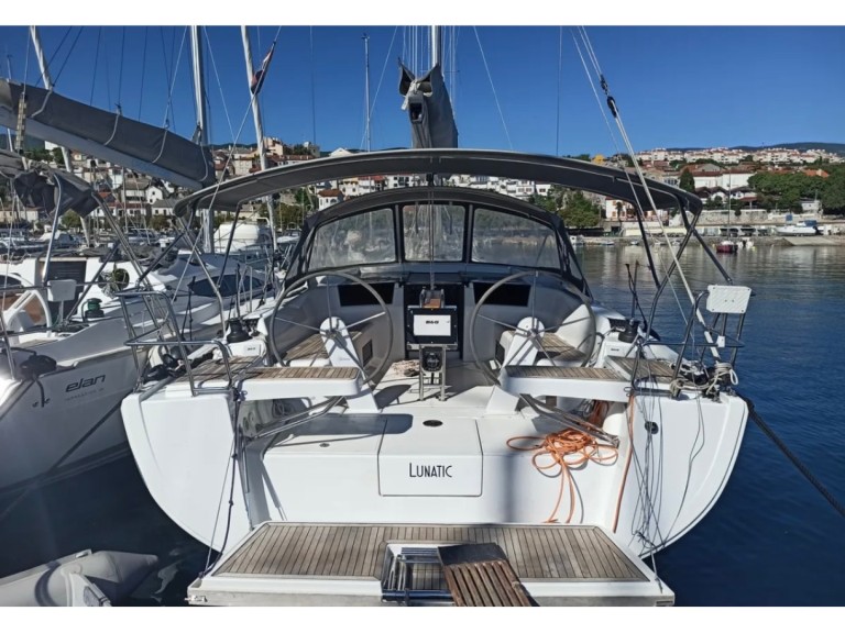 Segelboot mit oder ohne Skipper Hanse mieten in Betina
