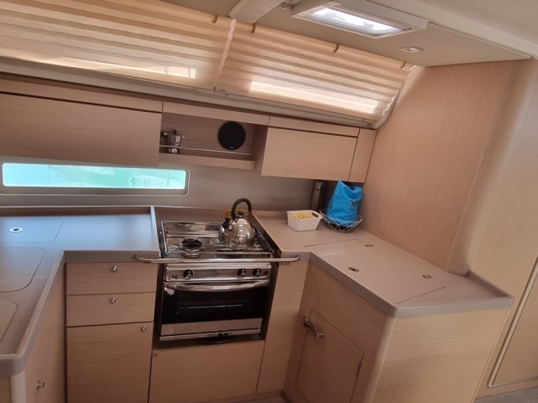 Segelboot mieten in Cugnana Verde zum besten Preis