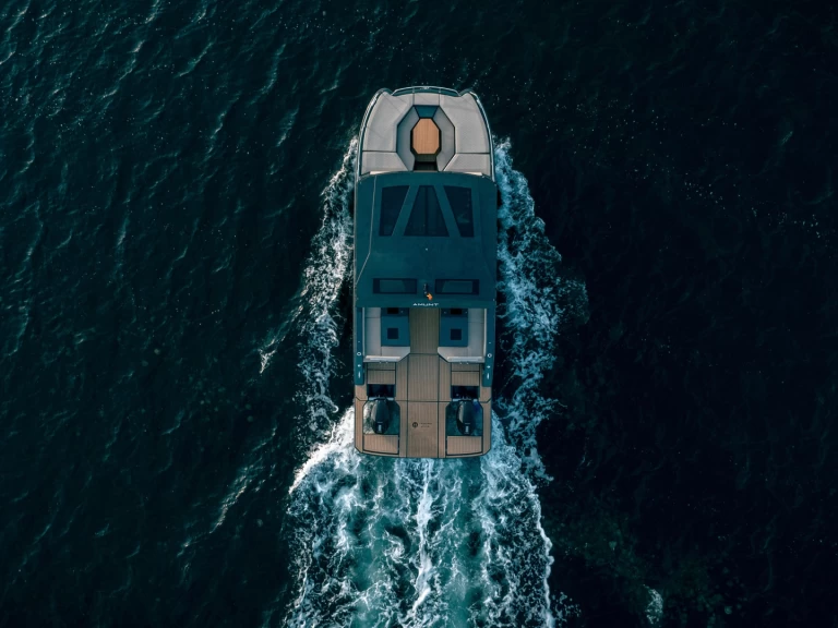 Ein Vanguard Tesoro T41 mieten in Glyfáda