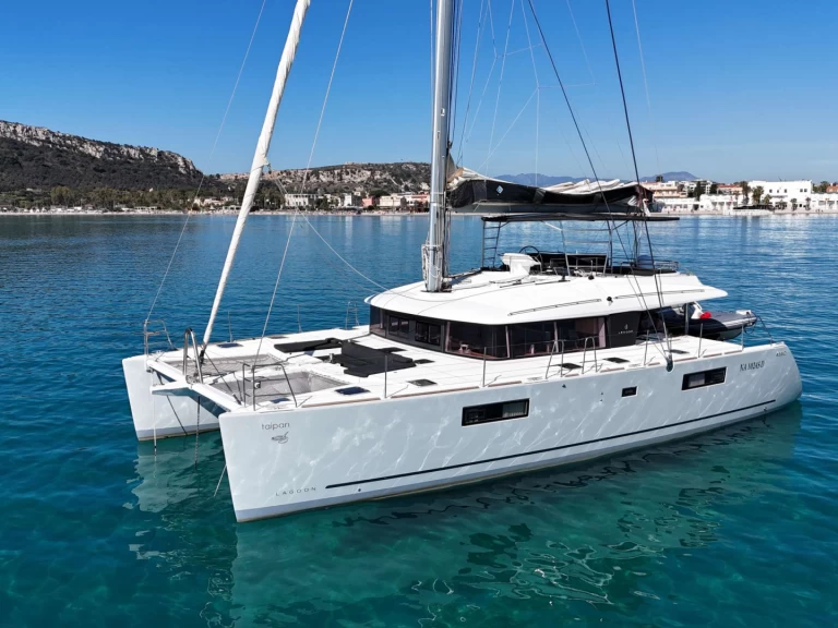 Yacht mieten in Sardinien zum besten Preis