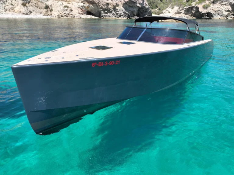 YachtCharter in Marina Botafoch - VanDutch VanDutch 40 auf SamBoat