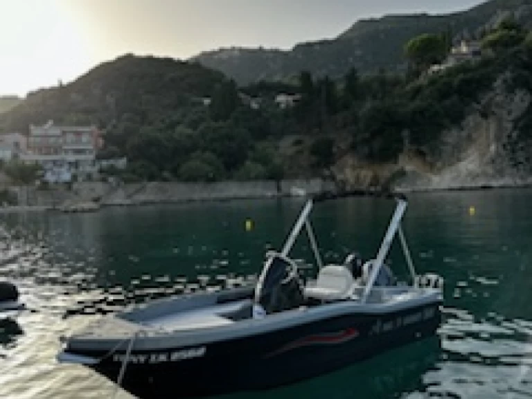 Motorboot mieten in Palaiokastrítsa - A Next 5 m