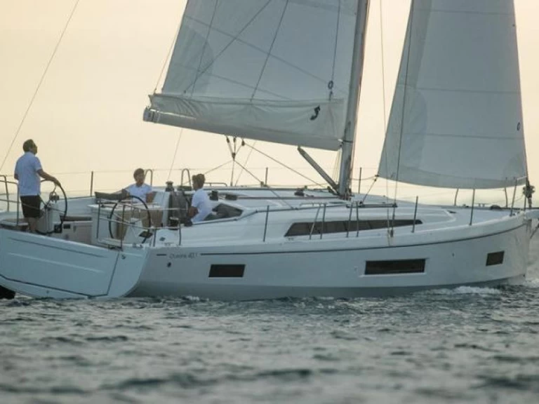 Segelboot mit oder ohne Skipper Bénéteau mieten in Golfe-Juan