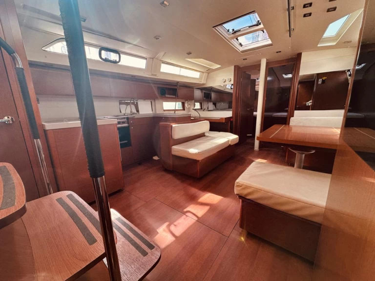 Vermietung Segelboot Bénéteau mit Führerschein