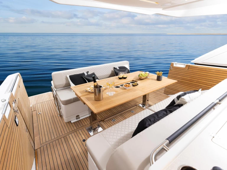 Motorboot mieten in Santa Eulària des Riu zum besten Preis