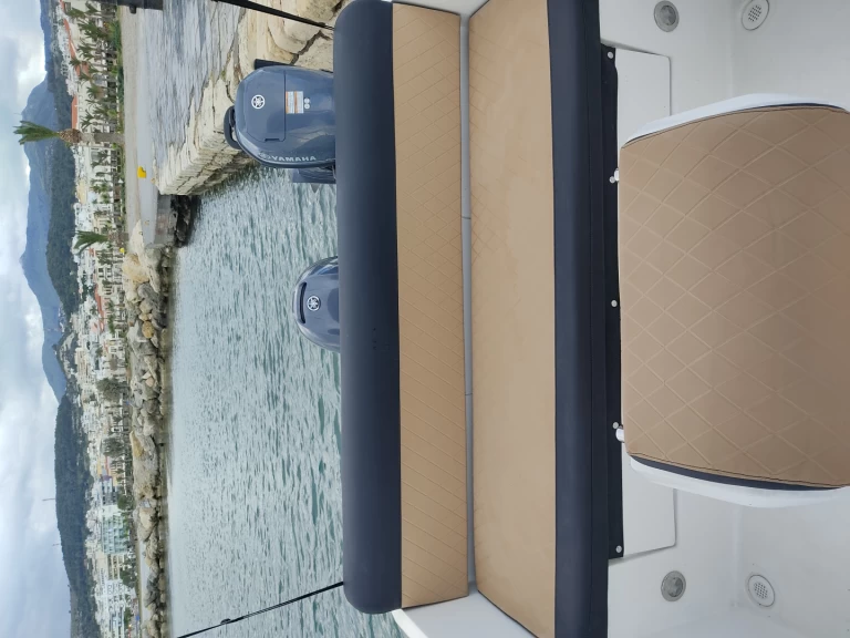 Motorboot mit oder ohne Skipper Compass mieten in Rethymnon