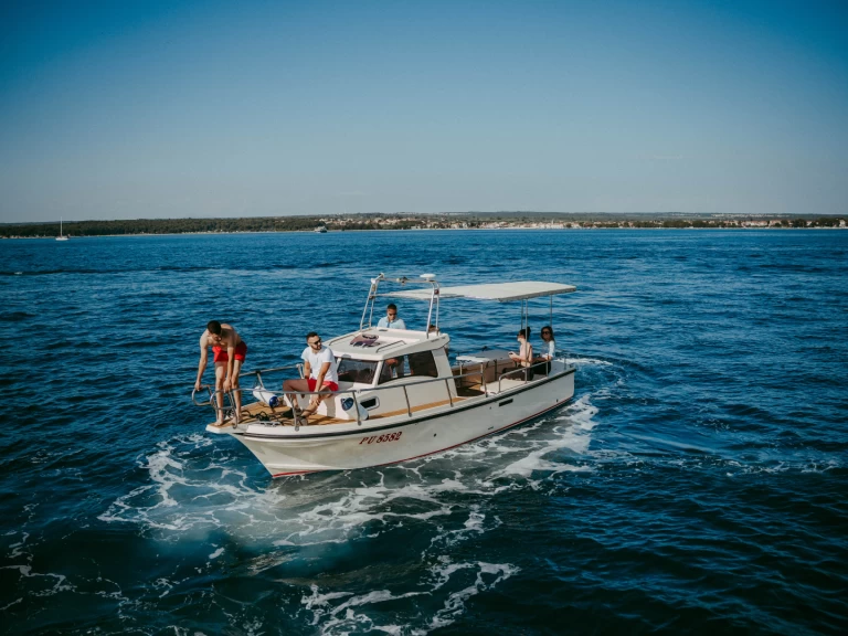 Motorboot mieten in Fažana-Fasana zum besten Preis