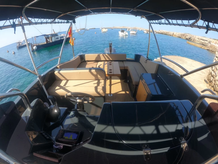 YachtCharter in Port d'Alcudia - Moonday Moonday 780 WA auf SamBoat