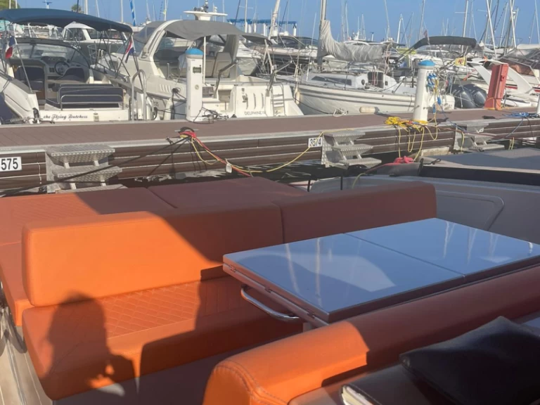 Tesoro T40 mieten Saint-Laurent-du-Var