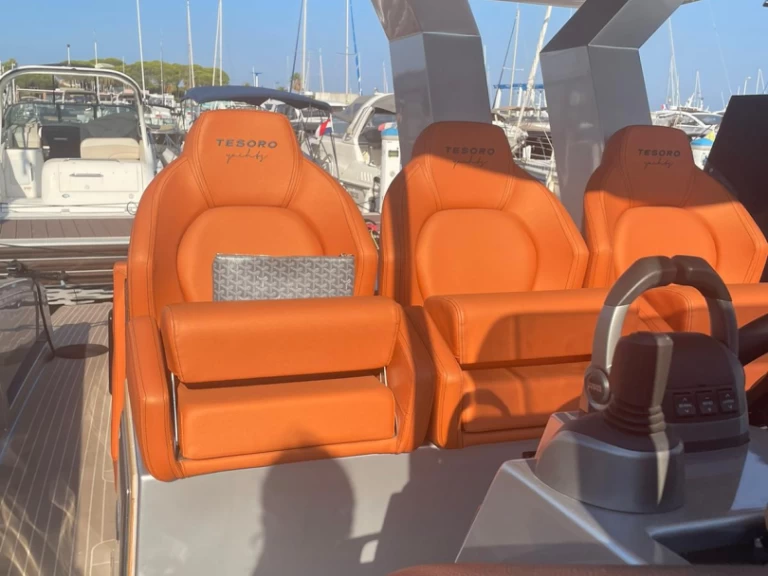 Motorboot mieten in Saint-Laurent-du-Var - Tesoro T40