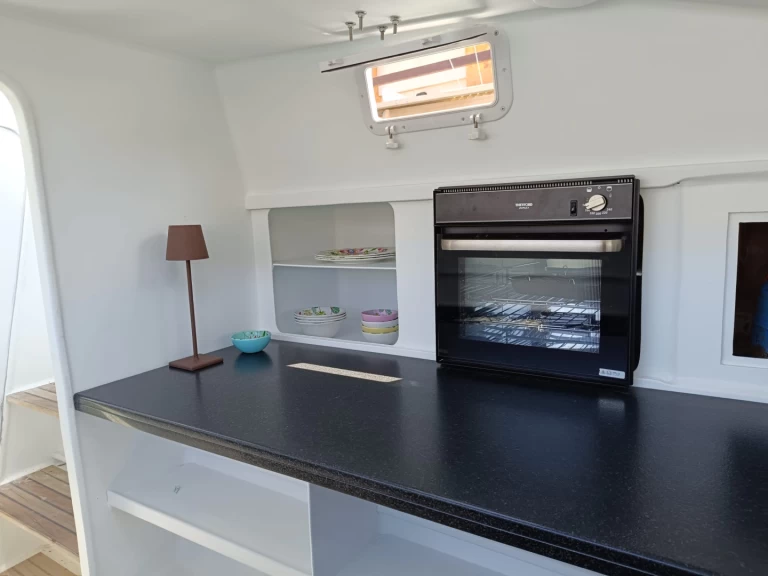 Katamaran mieten in Playa de Talamanca zum besten Preis