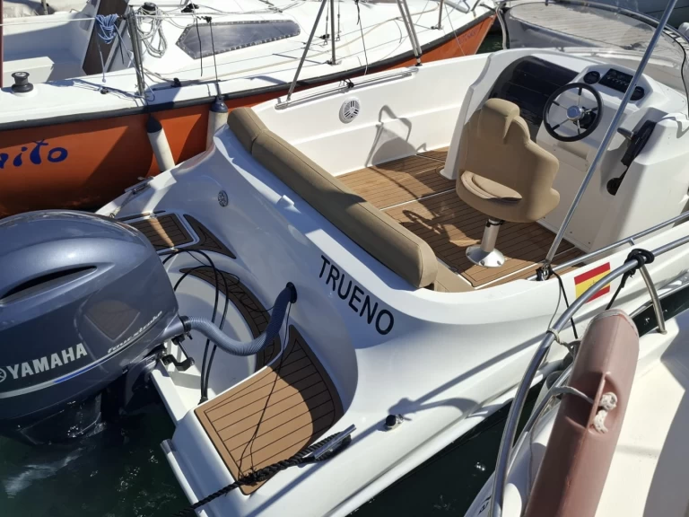 Vermietung Motorboot AQUA mit Führerschein