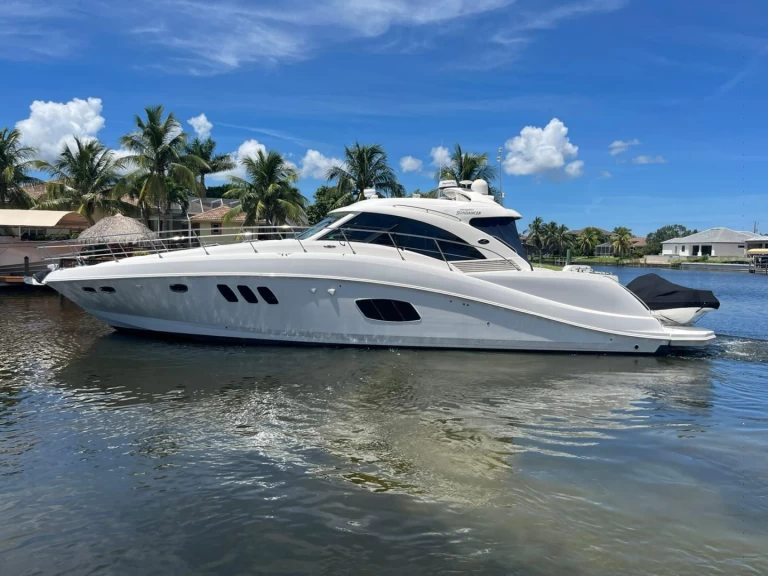 Sea Ray Sea Ray 540 Sundancer mieten Miami