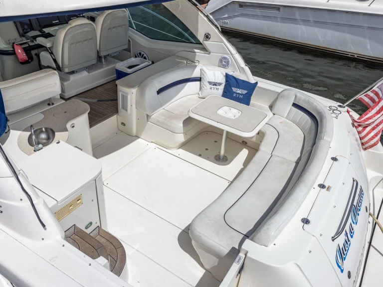 Ein Sea Ray Sea Ray 540 Sundancer mieten in Miami